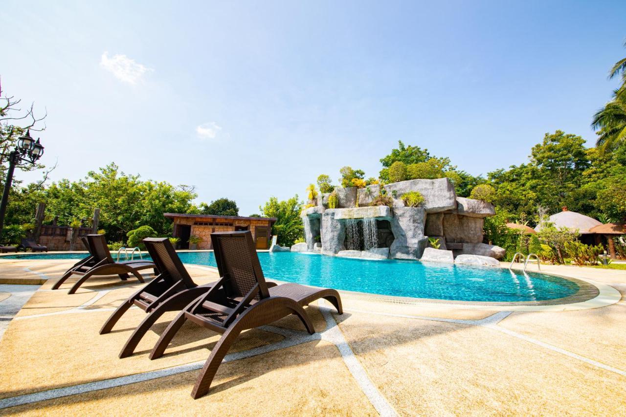 Rnana Grand Hotell Phang Nga Eksteriør bilde